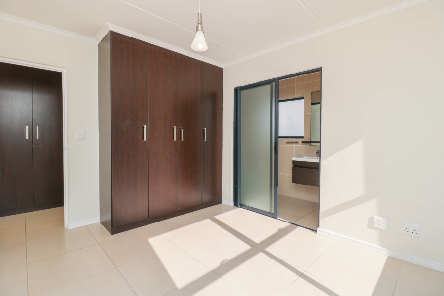 To Let 3 Bedroom Property for Rent in De Velde Western Cape